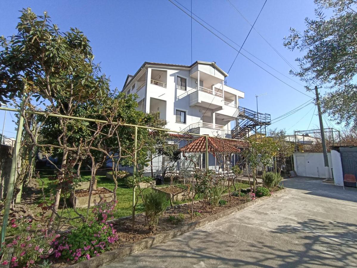 Villa Osmani Durres Exterior photo