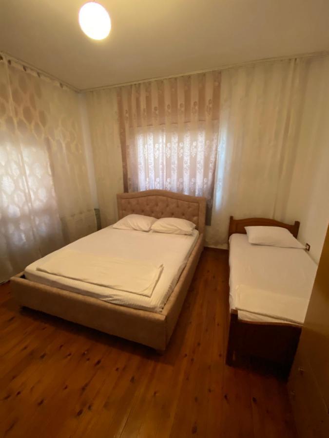 Villa Osmani Durres Exterior photo