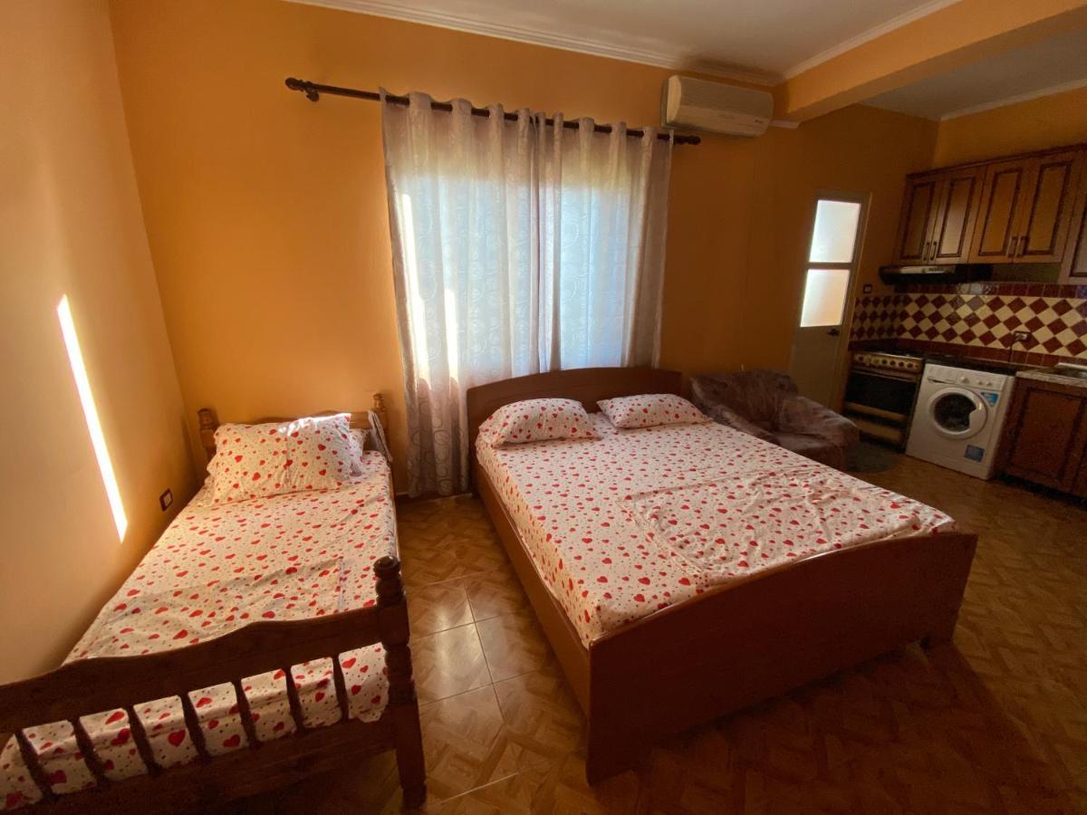 Villa Osmani Durres Exterior photo