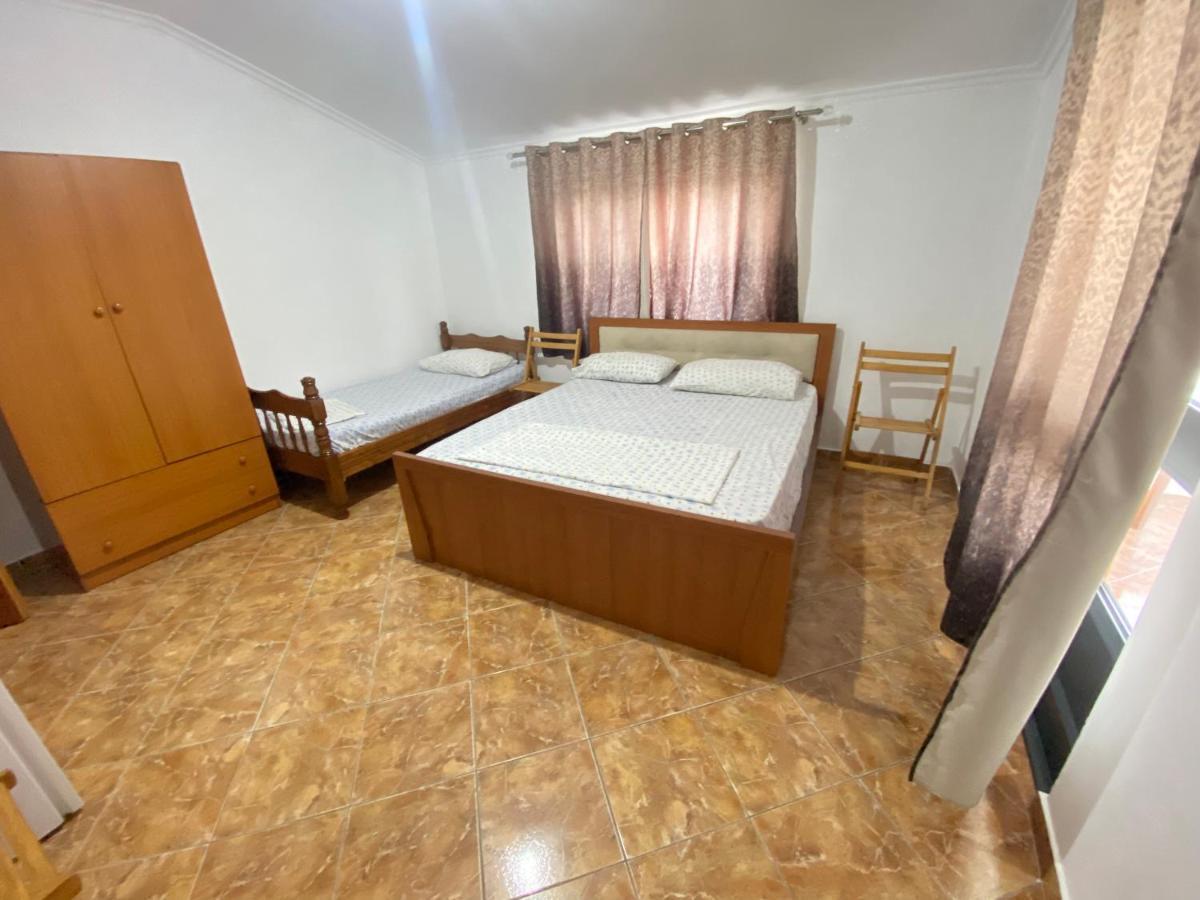 Villa Osmani Durres Exterior photo