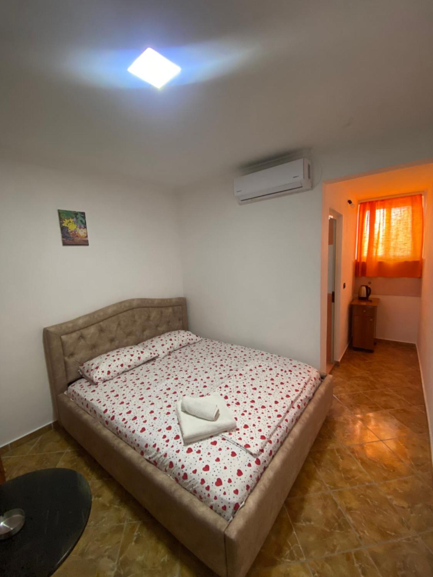 Villa Osmani Durres Exterior photo